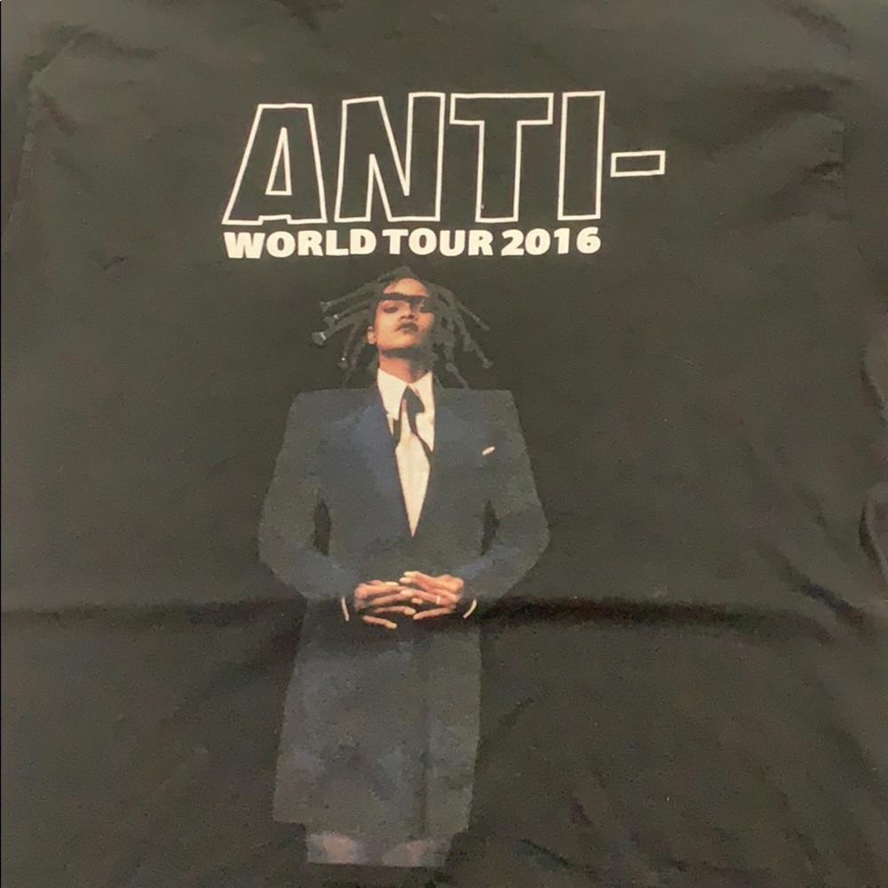 Rihanna’s Anti Tour Merch